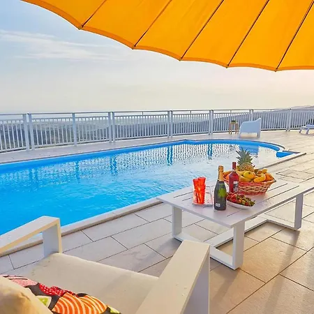 Villa Scent Air Favara