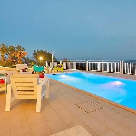 Scent Air Villa